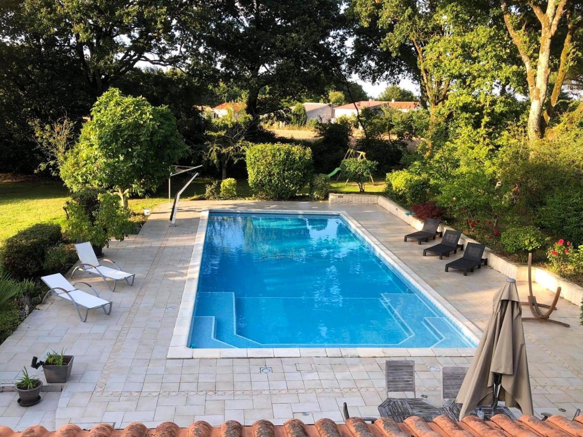 Maison Charmante Avec Piscine Privee A Saint-Georges-De-Pointindouxc Zewnętrze zdjęcie