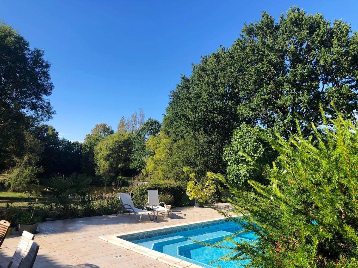 Maison Charmante Avec Piscine Privee A Saint-Georges-De-Pointindouxc Zewnętrze zdjęcie